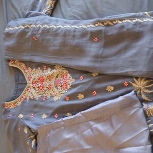 LAST CHANCE TONIGHT! Indian Pakistani Three Piece Outfit Bust Size 21